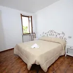Corte Vezzola Trilocale Tommaso * פואניאגו