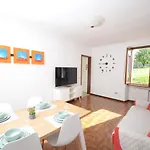Corte Vezzola Trilocale Tommaso * פואניאגו